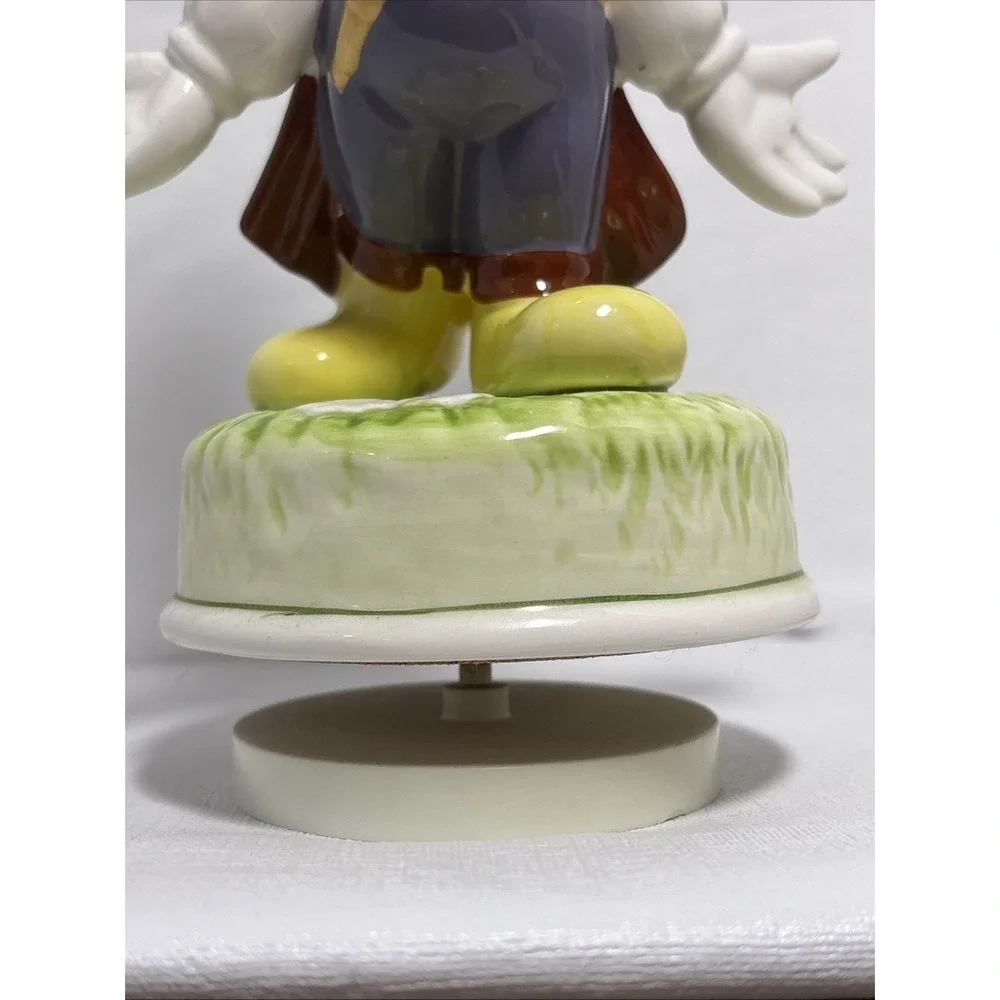 Disney Mickey Mouse Musical Wind Up The San Francisco Music Box Company / Schmid